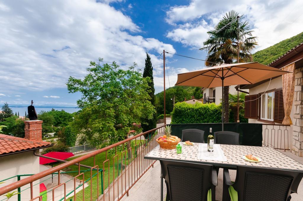 Villa House Mirella Mošćenička Draga Exterior foto